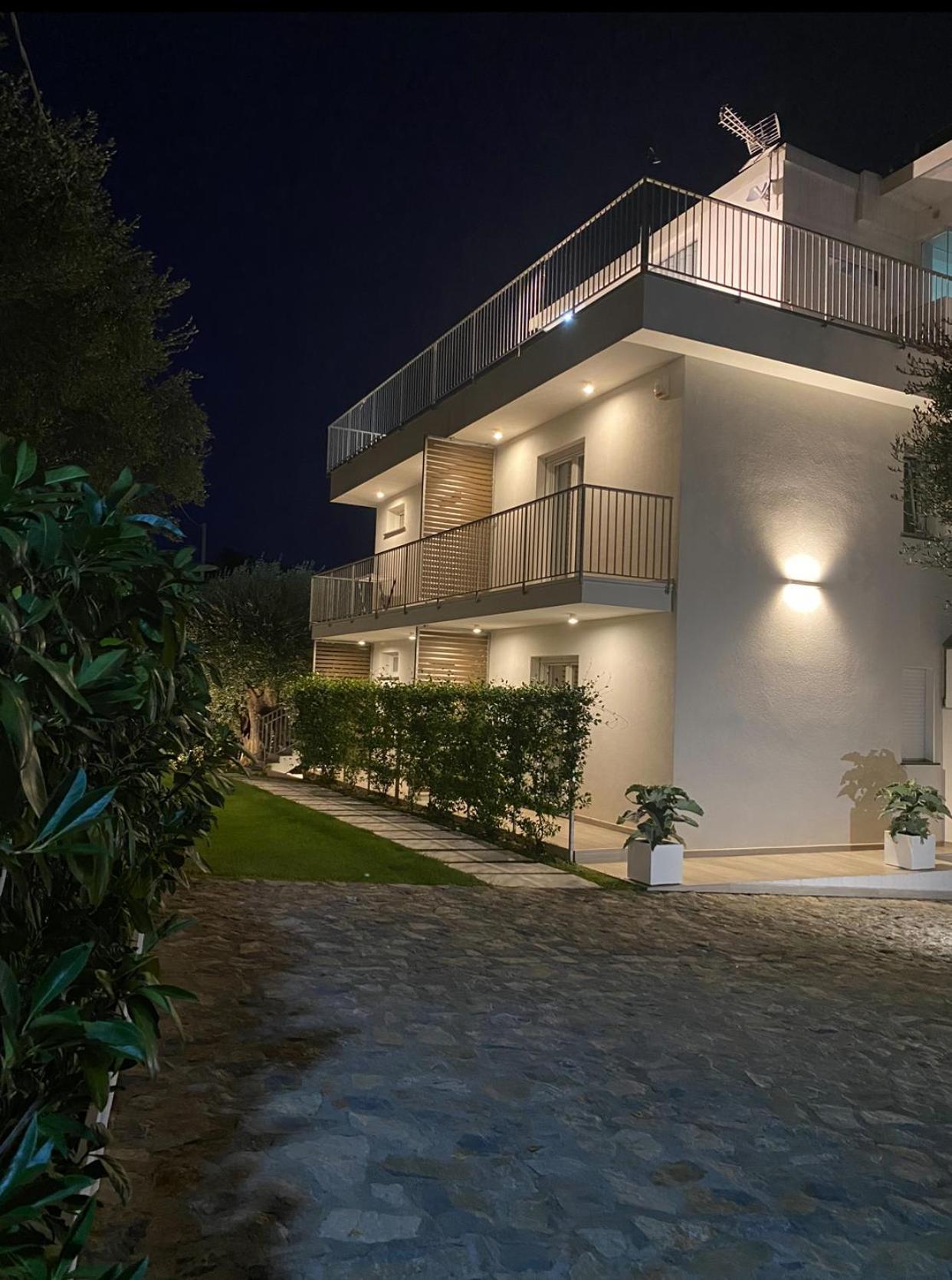 Micabalu Luxury Apartment Marina di Camerota Exterior photo